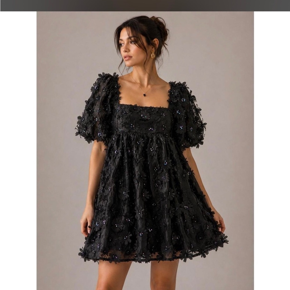 Storia Black Floral Appliqué Puff-Sleeve Mini Dress